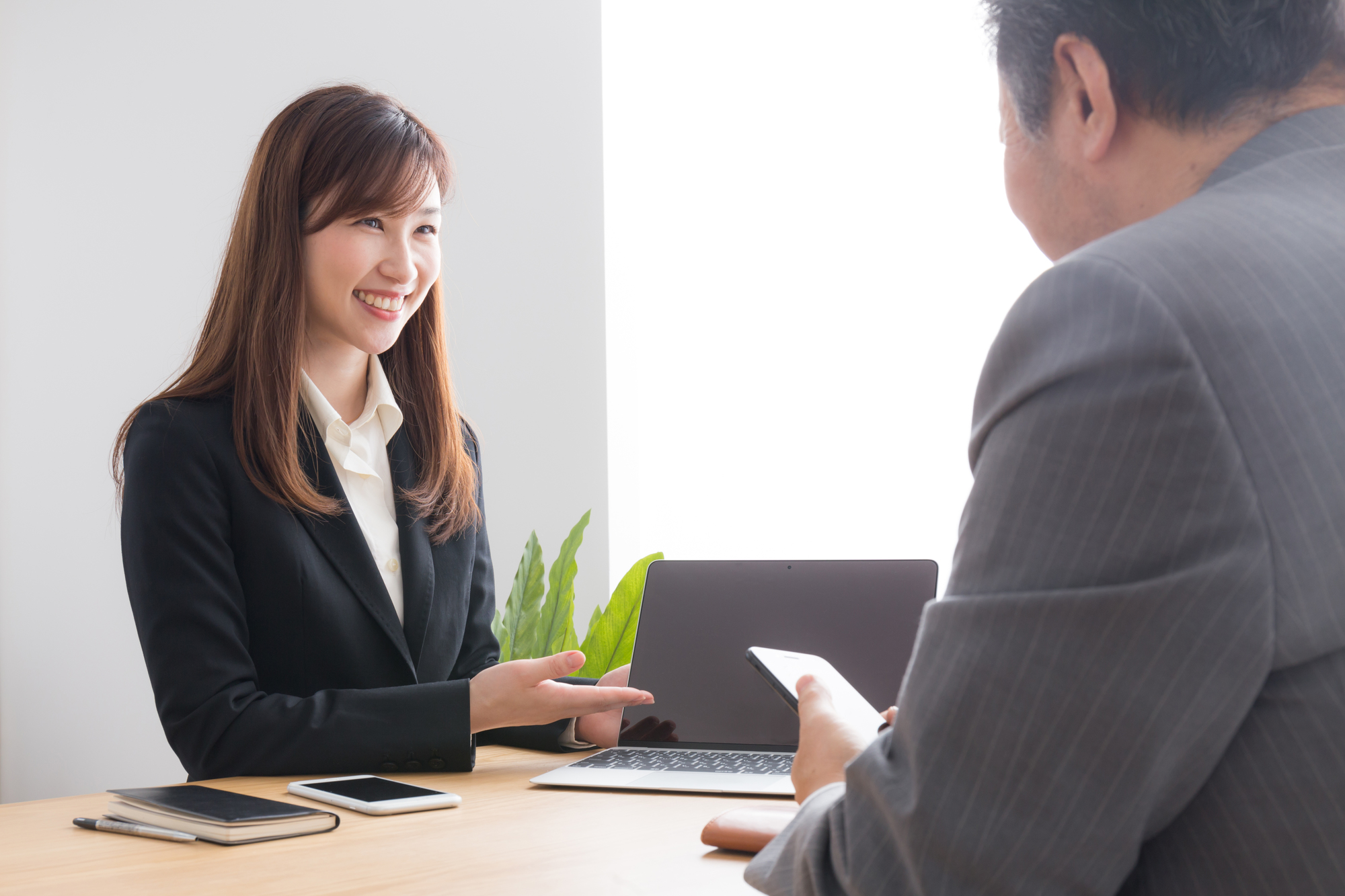 【サービス業】働き方推進支援助成金で100万円を受給した事例